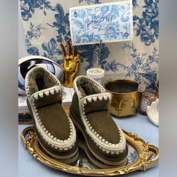 🆕 MOU 🧿 NWOT WOB Olive Green Eskimo Ankle Boot, Cream Overstitch, Sz EU 36 - Picture 2 of 12